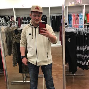 Meet your Posher, Anthony william